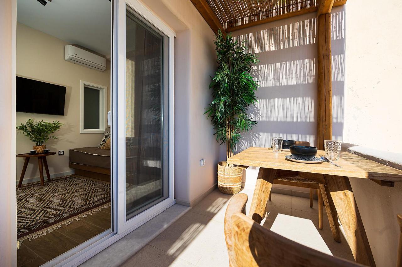 Almi Of Naxos Aparthotel Naxos City Exterior photo